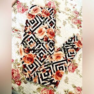 Brand New LulaRoe Buttery Soft Leggings!